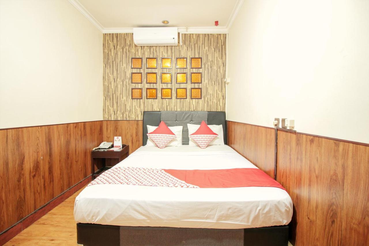 Vaccinated Staff - Oyo 352 Homestay Sabang Bandung Buitenkant foto