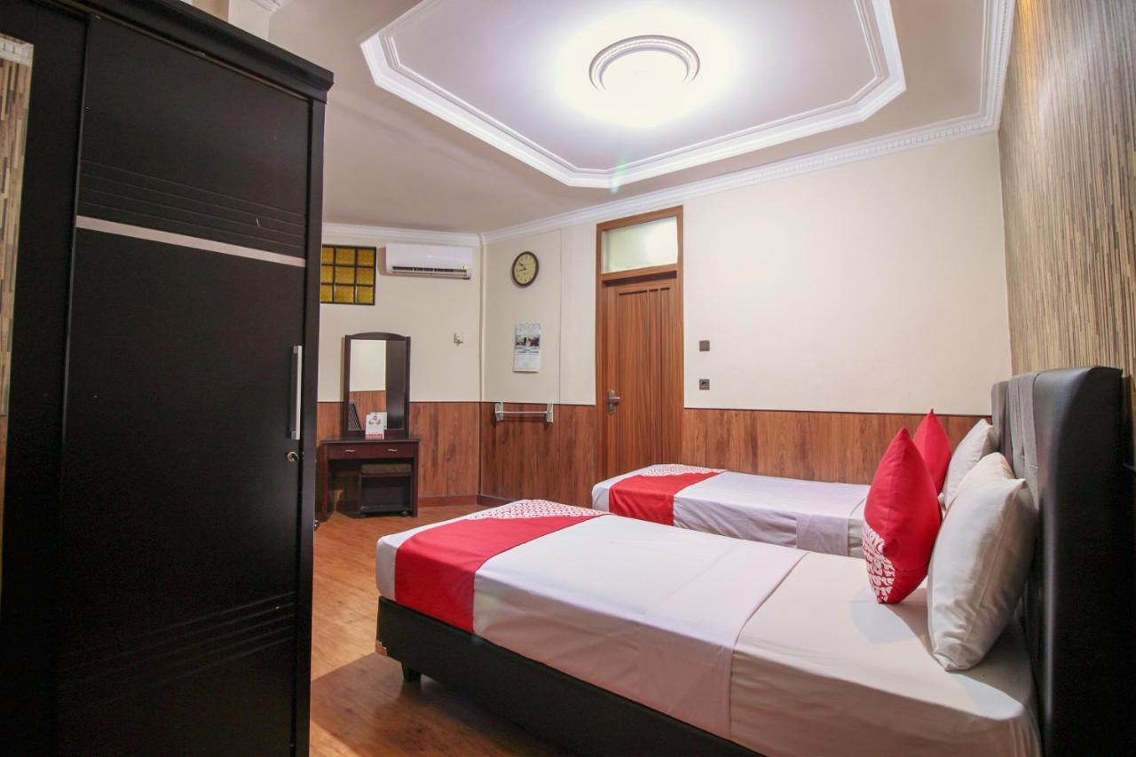 Vaccinated Staff - Oyo 352 Homestay Sabang Bandung Buitenkant foto