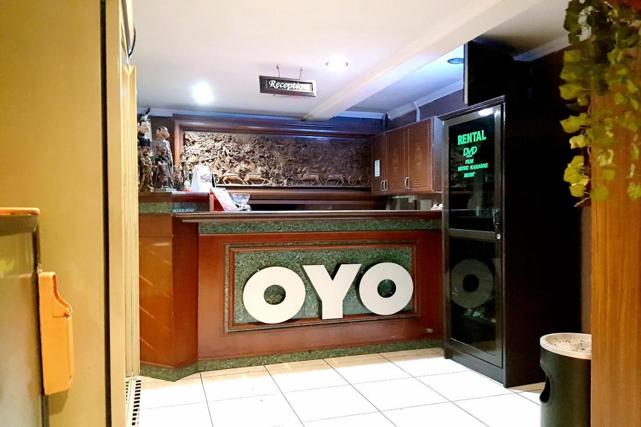 Vaccinated Staff - Oyo 352 Homestay Sabang Bandung Buitenkant foto