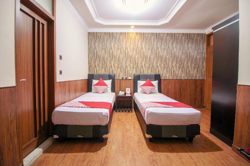 Vaccinated Staff - Oyo 352 Homestay Sabang Bandung Buitenkant foto